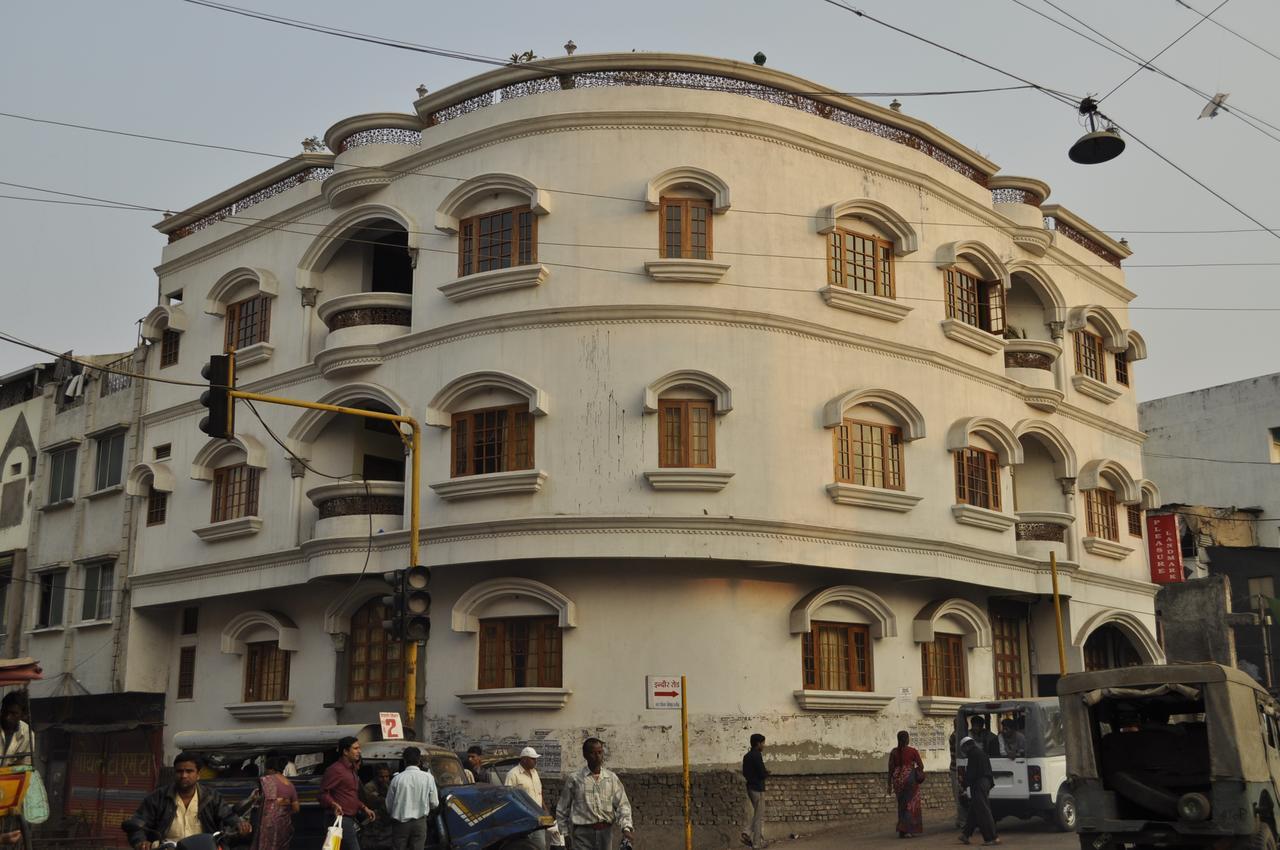 Hotel Pleasure Landmark Ujjain Exterior photo